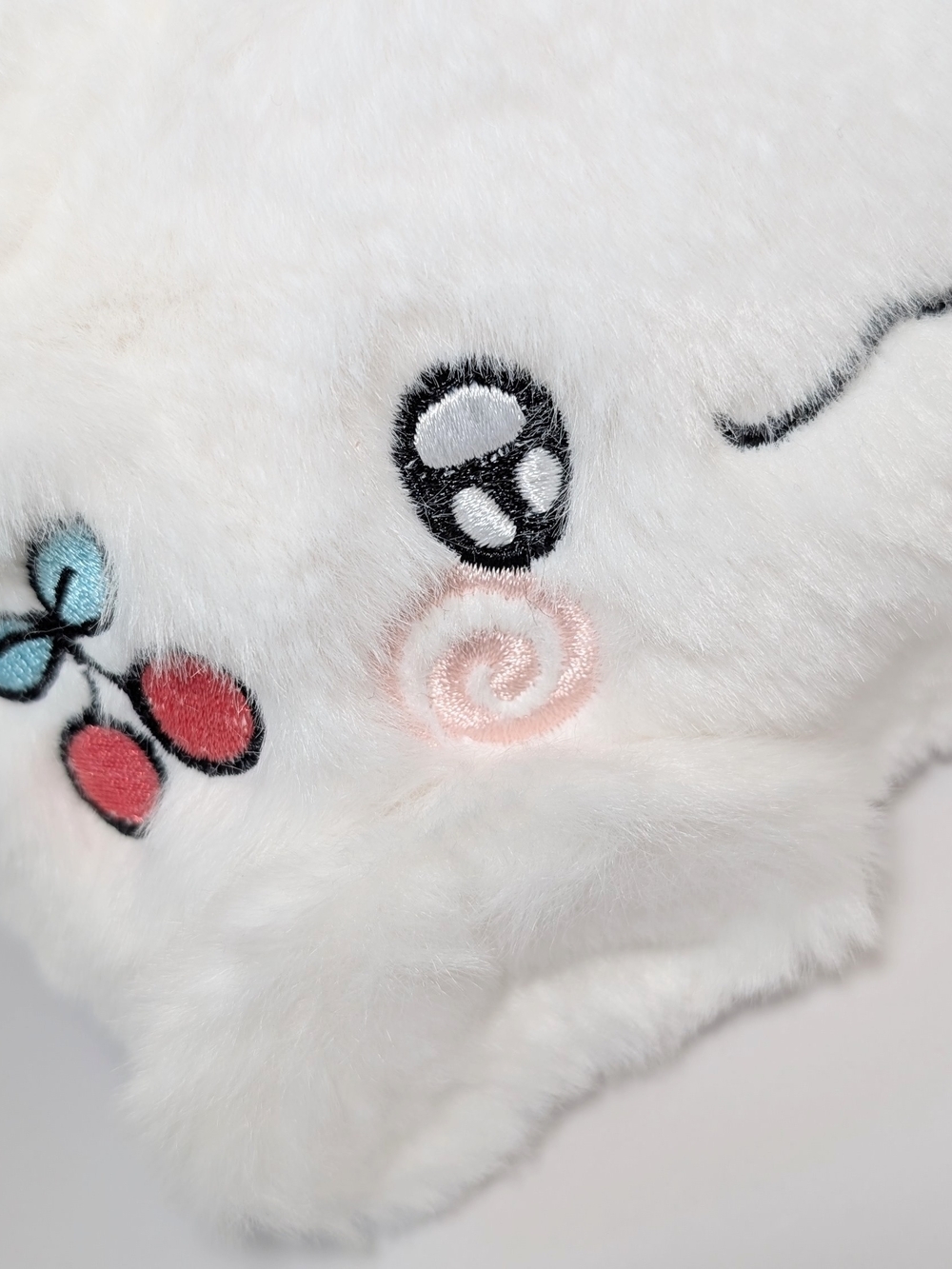 Sanrio Hanamaru Obake Kawaii Bundle: Fluffy Tote, Quilted Pouch & Plush Keychain - Picture 4 of 11